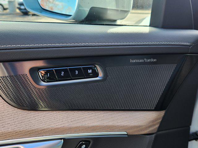 new 2026 Volvo XC90 Plug-In Hybrid car, priced at $76,625