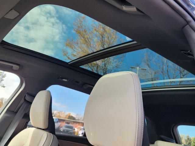 new 2026 Volvo XC90 Plug-In Hybrid car, priced at $76,625