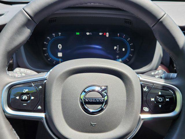 new 2025 Volvo XC60 car, priced at $54,545
