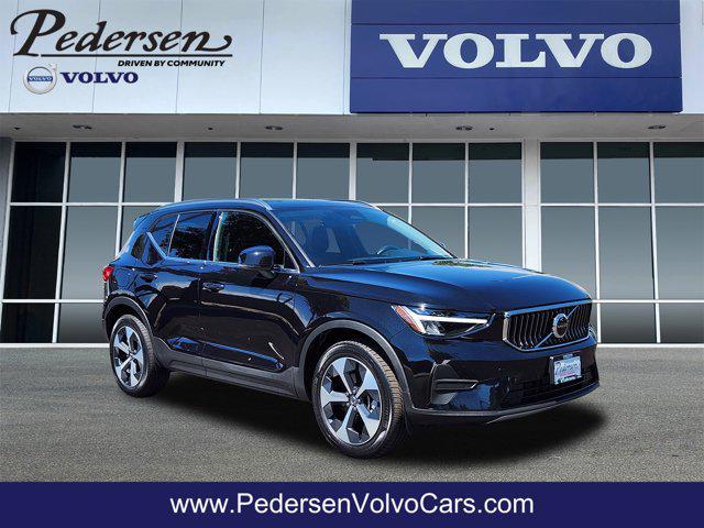 new 2025 Volvo XC40 car, priced at $40,015