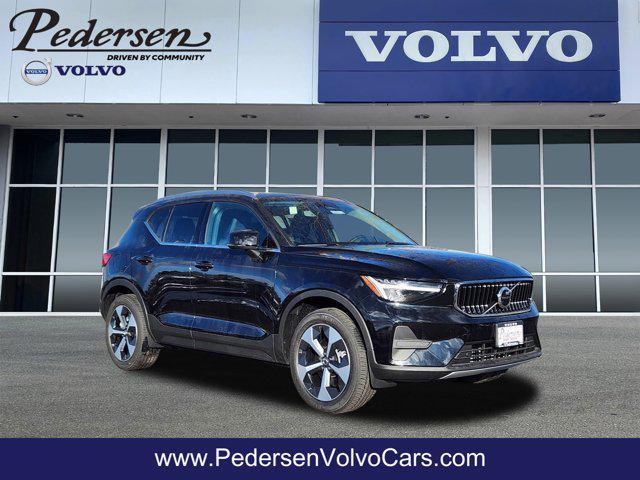 new 2025 Volvo XC40 car, priced at $40,515
