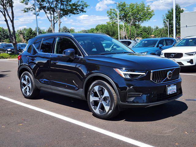new 2025 Volvo XC40 car, priced at $40,015