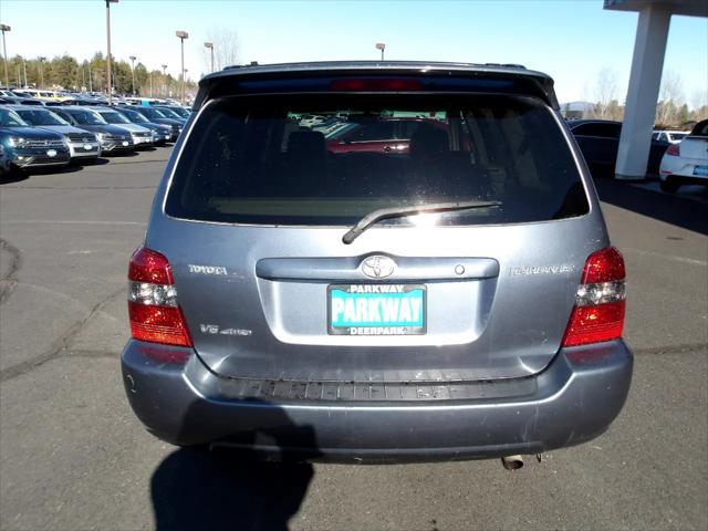 used 2006 Toyota Highlander car, priced at $11,995