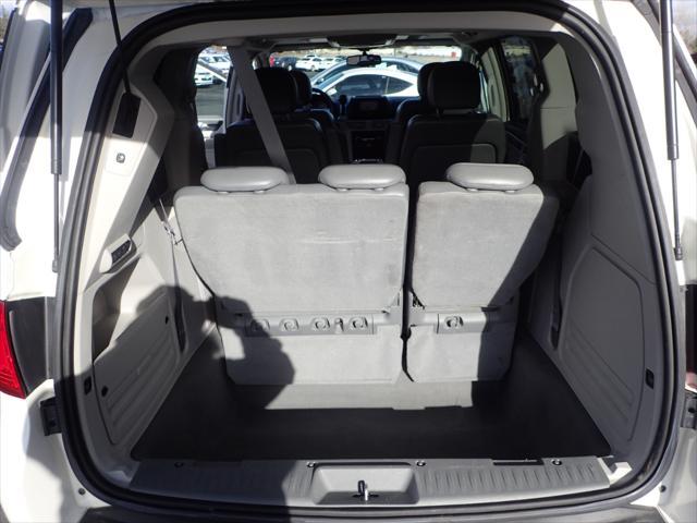 used 2009 Volkswagen Routan car, priced at $7,245