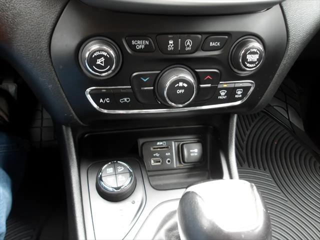 used 2016 Jeep Cherokee car, priced at $16,245