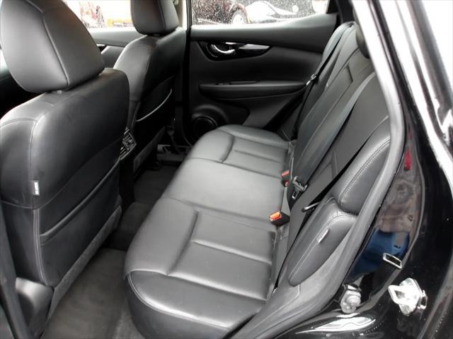 used 2022 Nissan Rogue Sport car, priced at $27,995