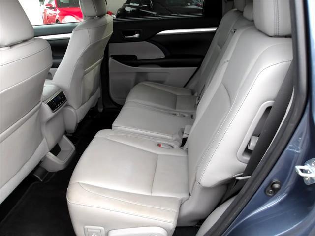 used 2017 Toyota Highlander car, priced at $15,995