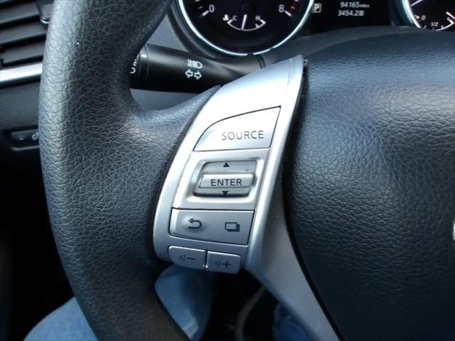 used 2016 Nissan Rogue car