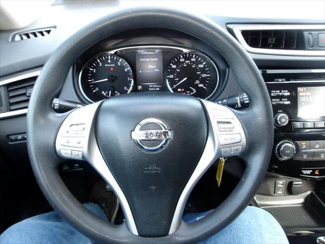 used 2016 Nissan Rogue car