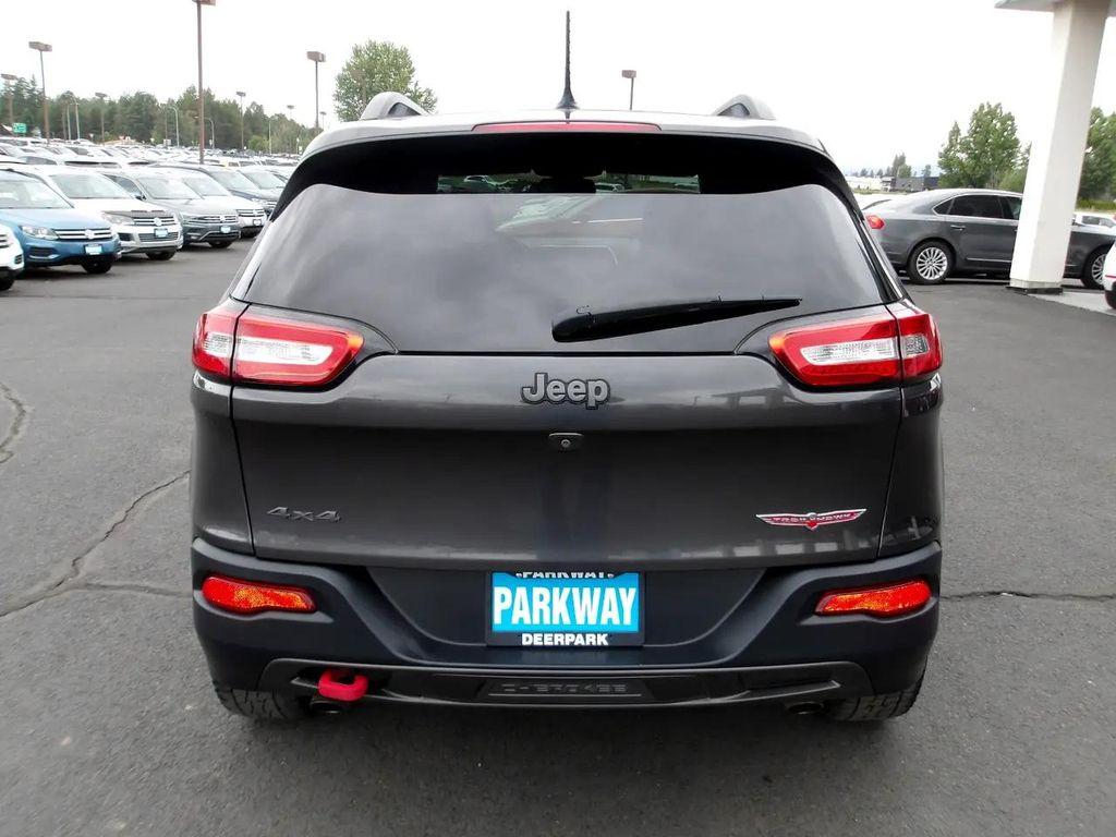 used 2015 Jeep Cherokee car, priced at $10,745