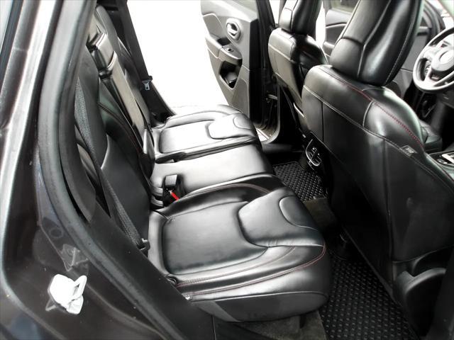 used 2015 Jeep Cherokee car, priced at $10,995