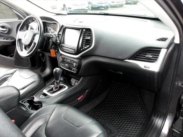 used 2015 Jeep Cherokee car, priced at $10,995