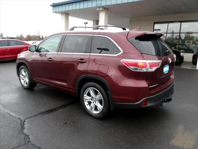 used 2016 Toyota Highlander car