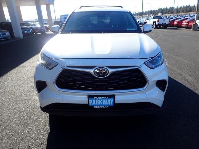 used 2020 Toyota Highlander car, priced at $22,989