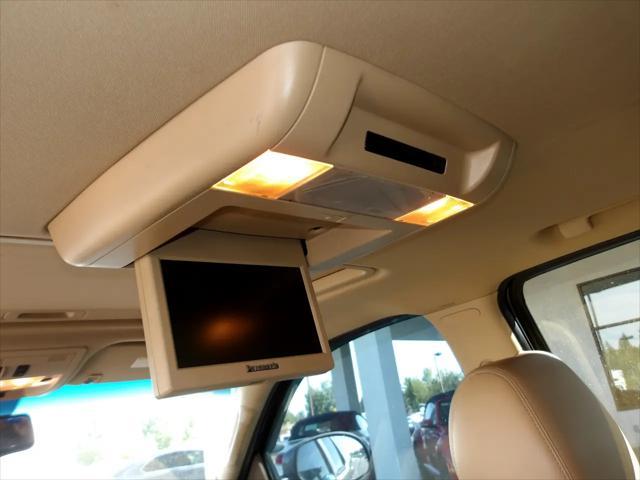 used 2013 GMC Yukon XL car, priced at $10,995