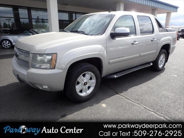 used 2008 Chevrolet Avalanche car, priced at $9,989