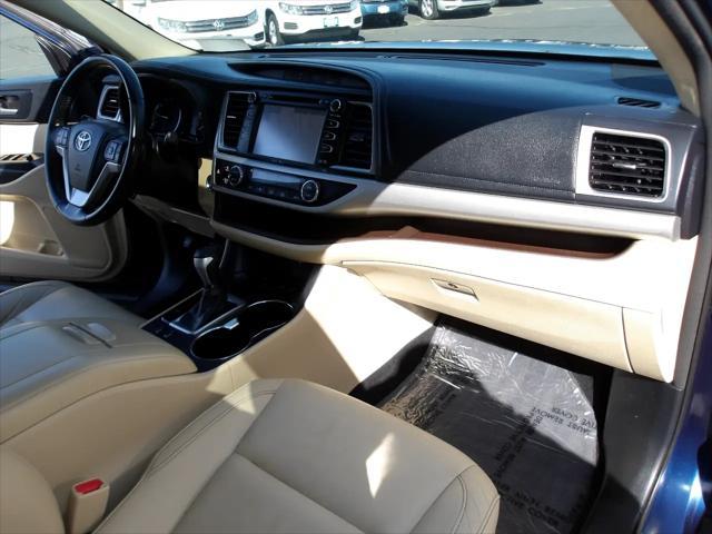 used 2014 Toyota Highlander car