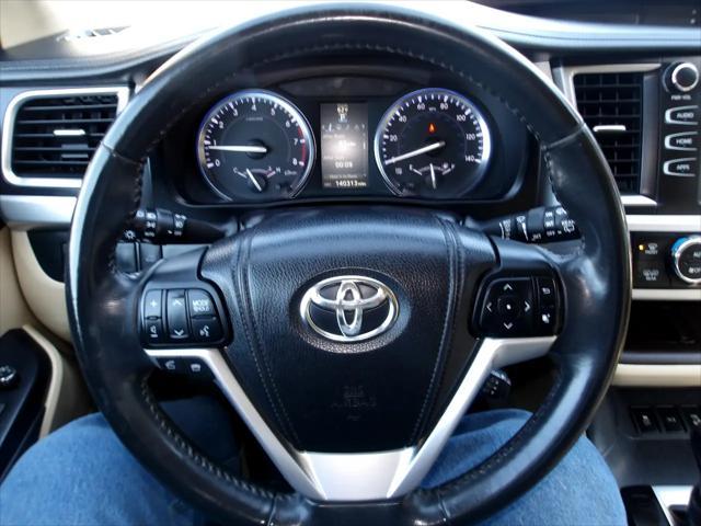 used 2014 Toyota Highlander car