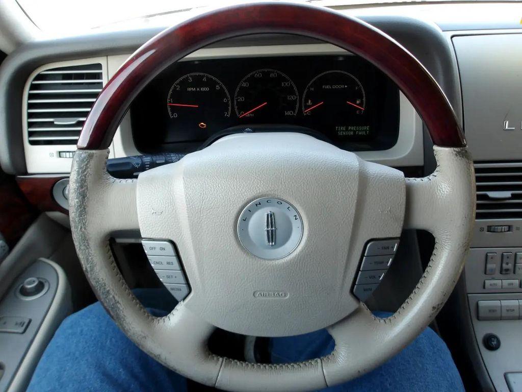 used 2004 Lincoln Aviator car, priced at $3,995