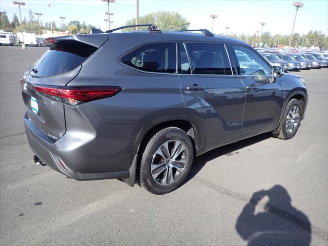 used 2020 Toyota Highlander car, priced at $30,245