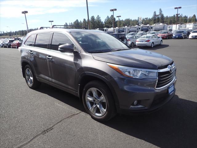 used 2015 Toyota Highlander car, priced at $18,239