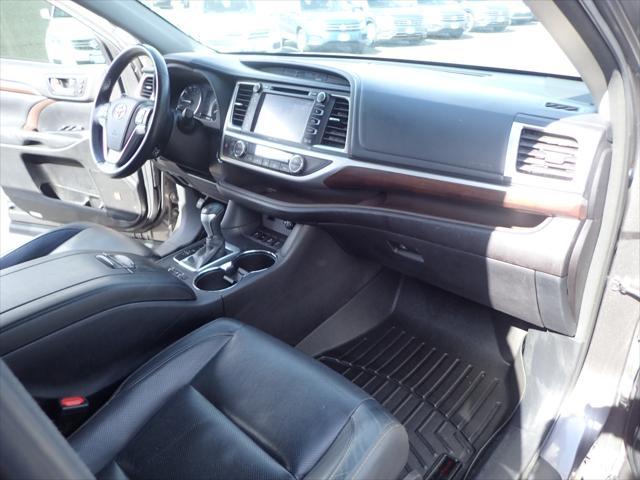 used 2015 Toyota Highlander car, priced at $18,239