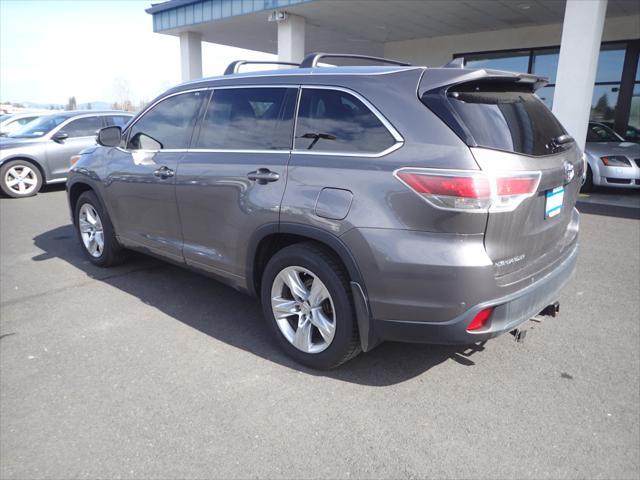 used 2015 Toyota Highlander car, priced at $18,239