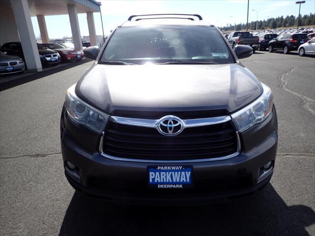 used 2015 Toyota Highlander car, priced at $18,739