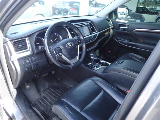 used 2015 Toyota Highlander car, priced at $18,239