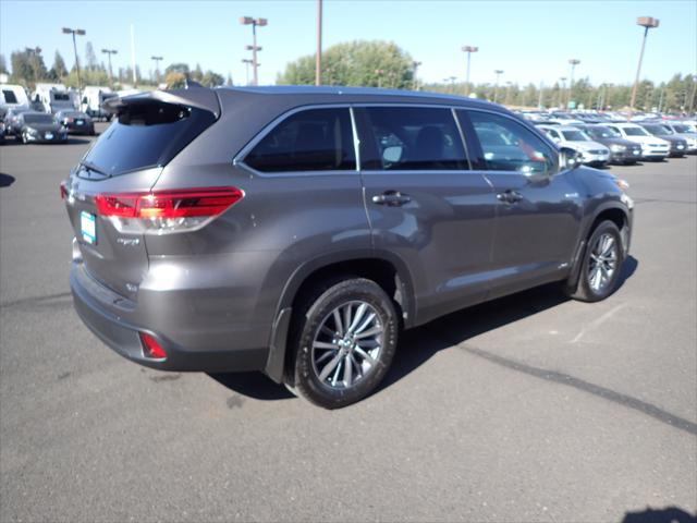 used 2019 Toyota Highlander Hybrid car, priced at $20,989