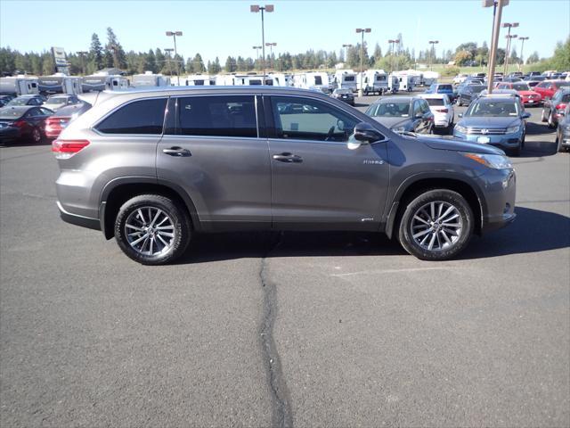 used 2019 Toyota Highlander Hybrid car, priced at $20,989