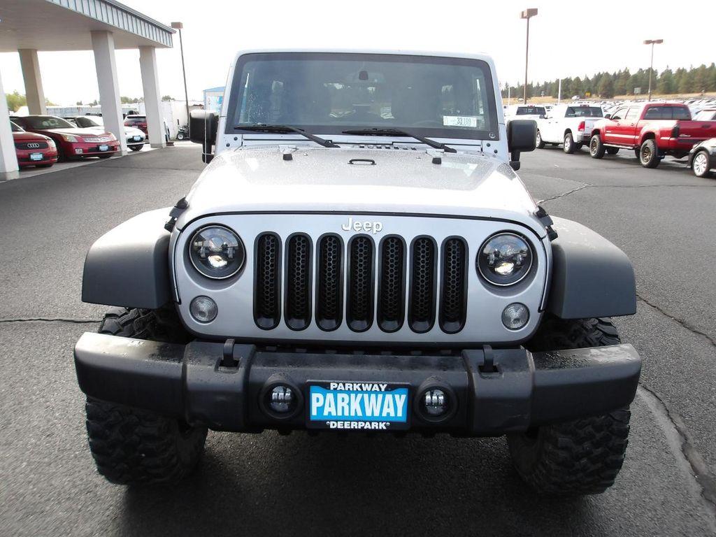 used 2015 Jeep Wrangler Unlimited car, priced at $12,995