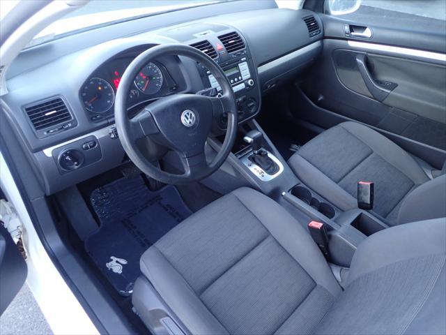 used 2009 Volkswagen Rabbit car, priced at $7,995