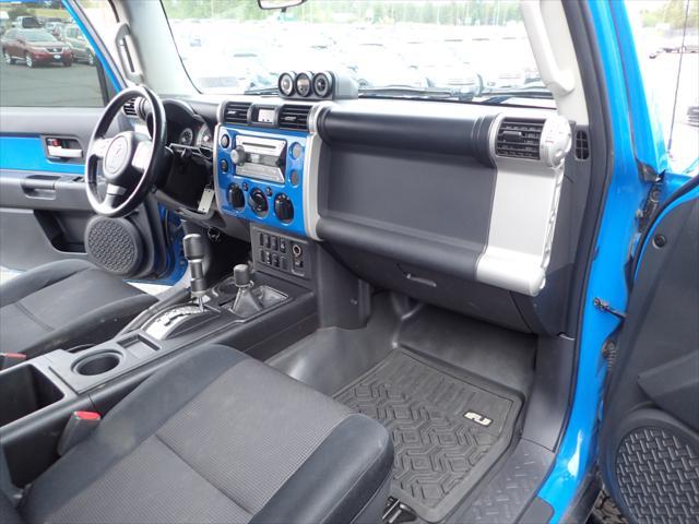 used 2007 Toyota FJ Cruiser car, priced at $16,495