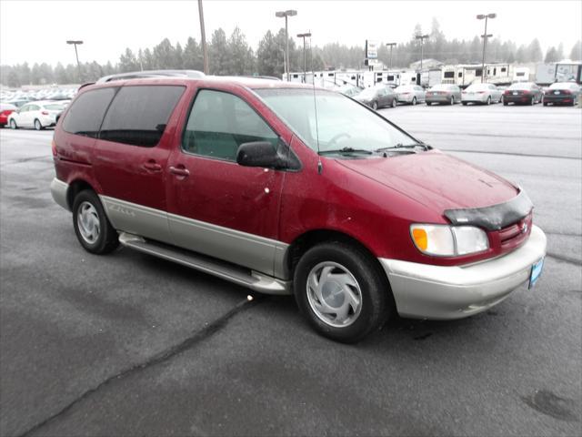 used 1998 Toyota Sienna car, priced at $5,995