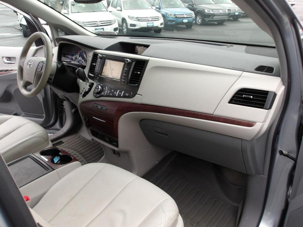 used 2014 Toyota Sienna car