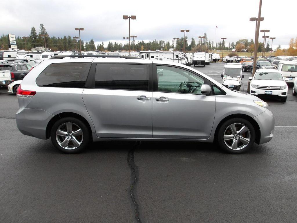 used 2014 Toyota Sienna car