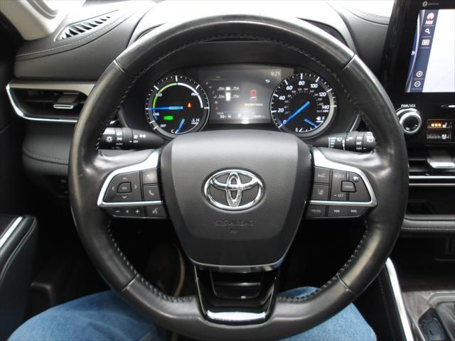 used 2021 Toyota Highlander Hybrid car, priced at $31,745