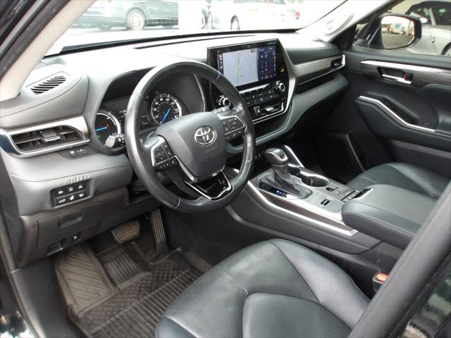 used 2021 Toyota Highlander Hybrid car, priced at $31,745