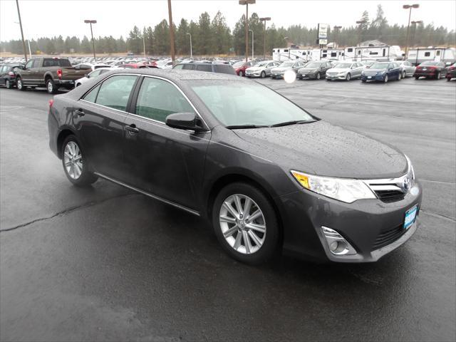 used 2014 Toyota Camry Hybrid car, priced at $12,995