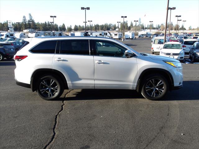 used 2016 Toyota Highlander car, priced at $17,995