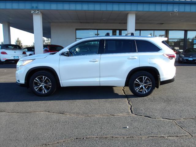 used 2016 Toyota Highlander car, priced at $17,995