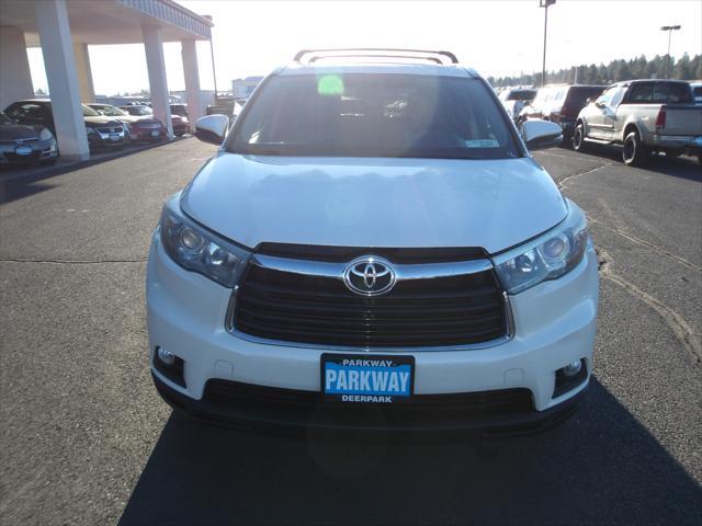 used 2016 Toyota Highlander car, priced at $17,995