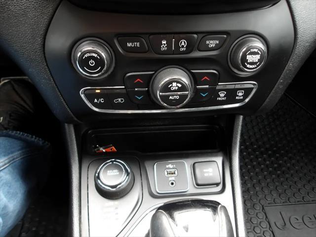 used 2019 Jeep Cherokee car, priced at $12,995