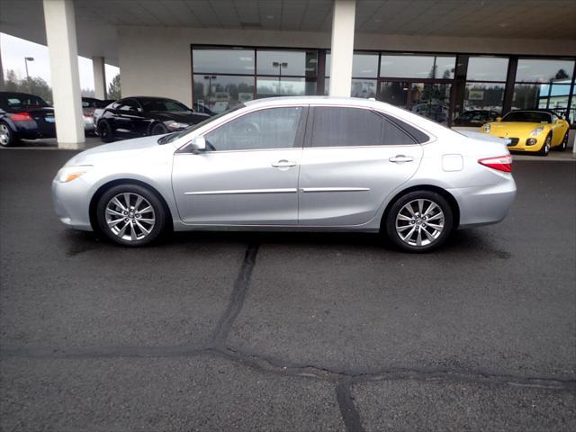 used 2015 Toyota Camry Hybrid car, priced at $10,989