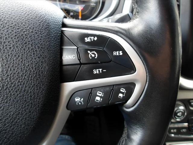 used 2016 Jeep Cherokee car, priced at $10,995