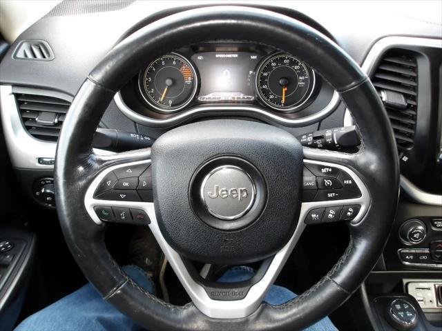 used 2016 Jeep Cherokee car, priced at $10,995