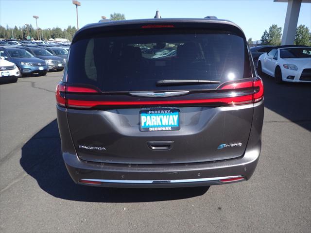 used 2021 Chrysler Pacifica Hybrid car, priced at $27,245