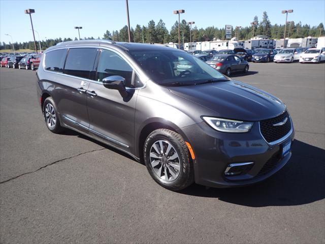 used 2021 Chrysler Pacifica Hybrid car, priced at $27,245