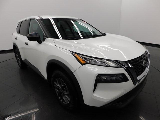 used 2021 Nissan Rogue car, priced at $19,386